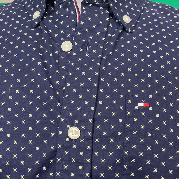 Tommy Hilfiger Men’s Small Button-Down Shirt Navy Yellow Cotton Stretch EUC ✨ - Picture 7 of 15
